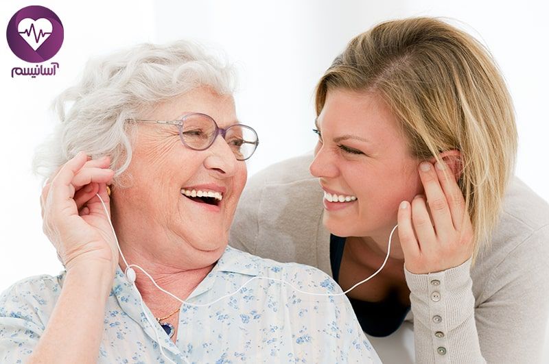 مزایای گوش کردن به موسیقی در سالمندان , فواید شنیدن آهنگ در سالمندان