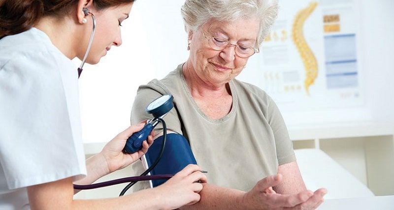فشار خون در سالمندان, پر فشاری خون, درمان فشار خون در سالمندان, افزایش فشار خون