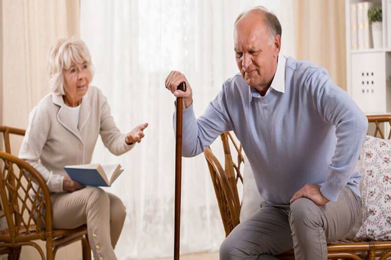 زانودرد در سالمندان و همراهی پرستار سالمند