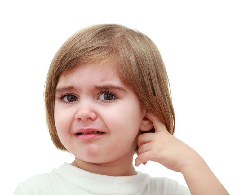 علائم عفونت گوش در کودکان چیست؟ دلایل عفونت گوش در کودکان