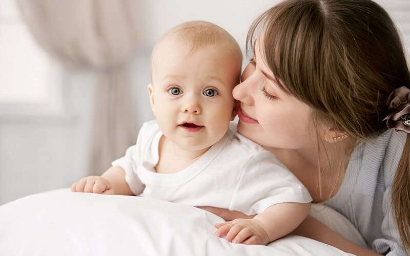 خدمات پرستار 24 ساعته در منزل