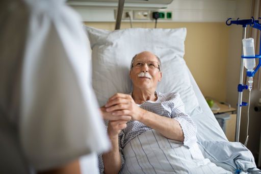 خدمات پرستاری در منزل آسانیسم
