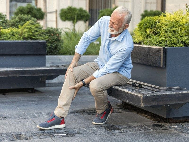 درمان پا درد سالمند در خانه
