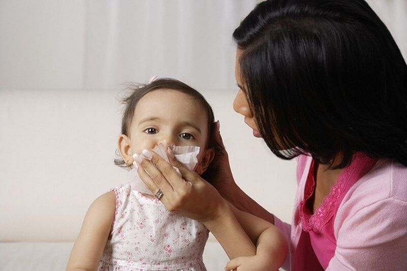 درمان گرفتگی بینی در نوزاد
