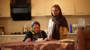 پرستار سالمند در شرق تهران