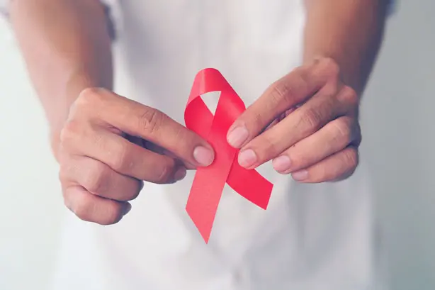 علائم بیماری ایدز در مردان