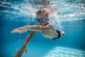 سن مناسب آموزش شنا در کودکان