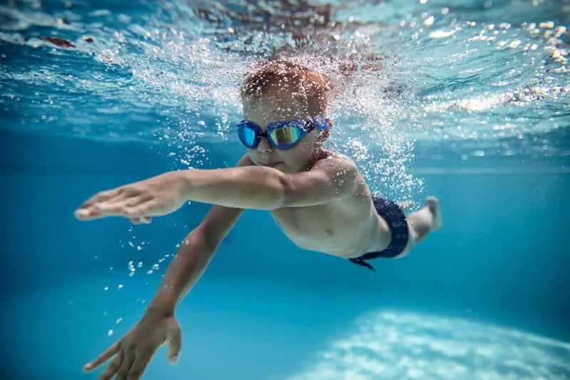 سن مناسب آموزش شنا در کودکان