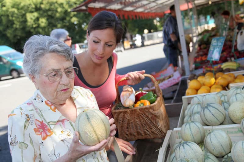 اهمیت رژیم غذایی سالمندان